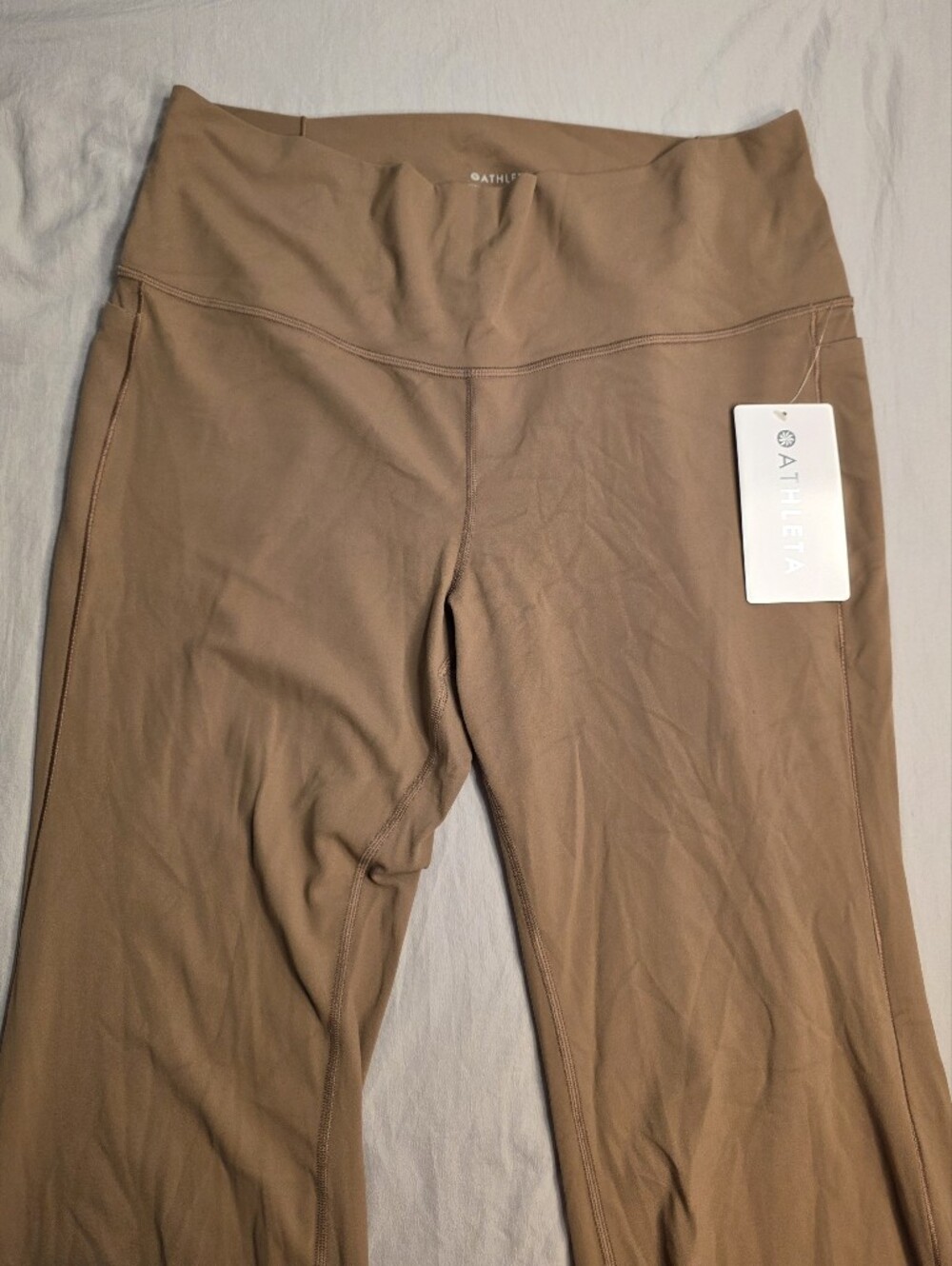 NWT Athleta Transcend Stash Crop Straight Leg Legging